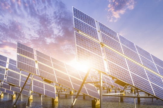 La energía solar gana terreno en la cuenta de resultados de la compañía petrolera italiana ENI.